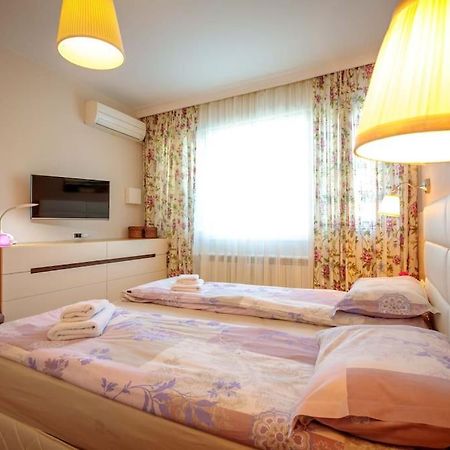 Green Apartment - Top Location, Near City Center! Sófia Exterior foto